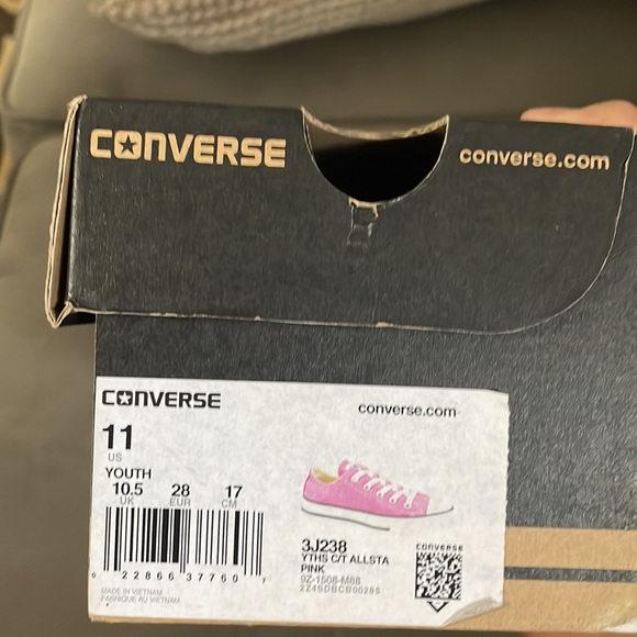 Girls size 11 worn once - Picture 6 of 6